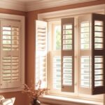 Shutters wewnętrzne – praktyczne korzyści, które warto rozważyć przy wyborze osłon okiennych